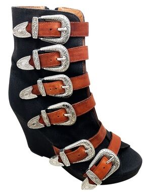 🆕{Jeffery Campbell} Genius Silver-Tone Western Buckle Wedges